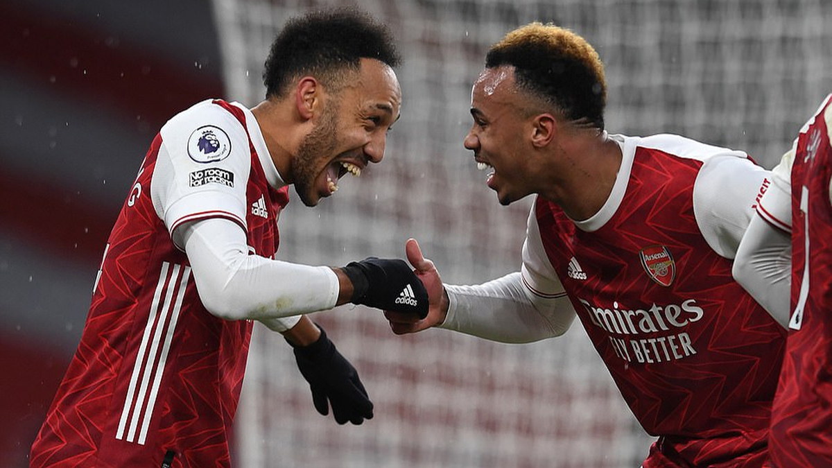 Arsenal 4-2 Leeds: Aubameyang Lập Hattrick, Arsenal Thắng Dễ Trên Sân Nhà